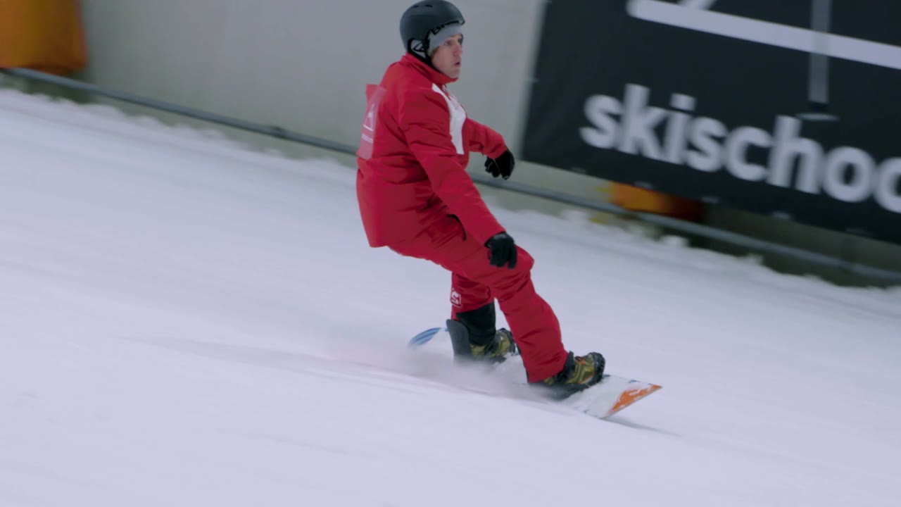 Leraar demonstreert: Snowboarden gevorderd